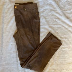Chico’s Faux Suede Soft Stretch High Rise pants. Women’s size 6